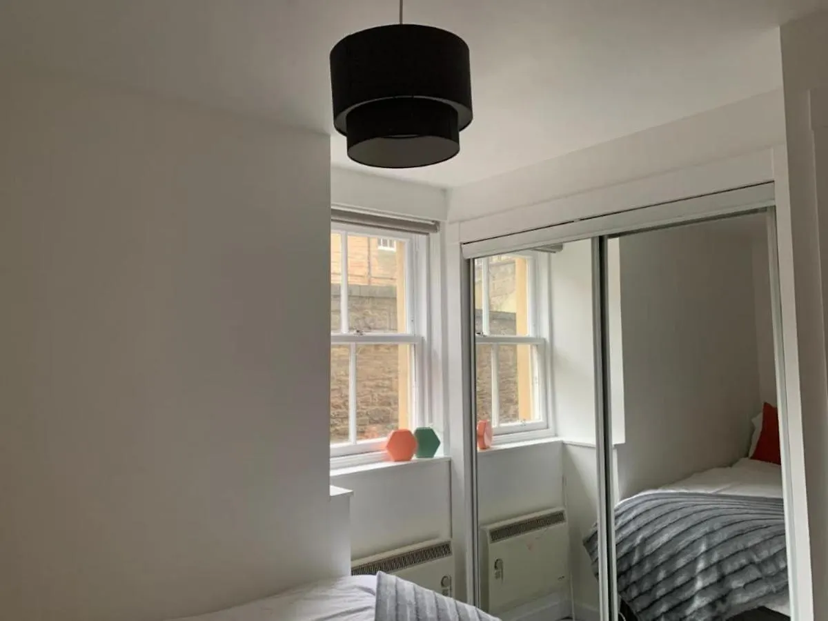 Apartman Drummond Condo EDI